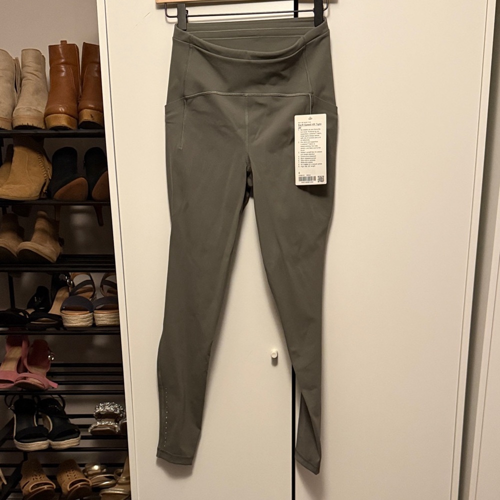 Lululemon olive swift speed legging